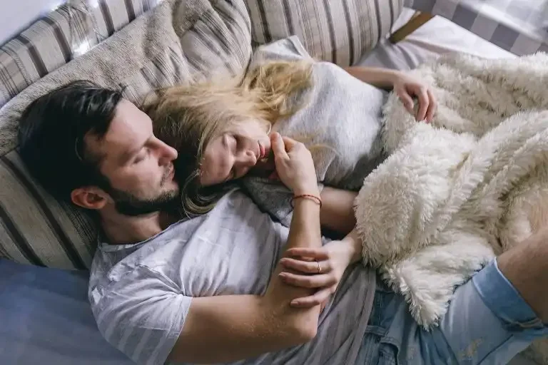 Love a good cuddle? Here are 7 legit reasons why you should get cozy more often