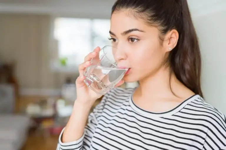 Mistakes to Avoid While Drinking Water
